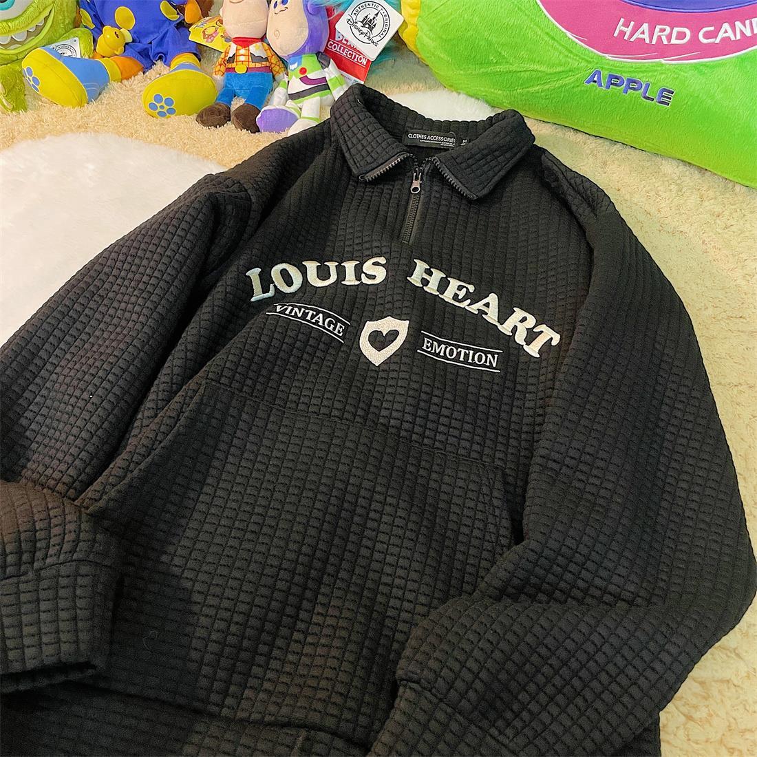 Vintage Louis Heart Sweater Beige / XL